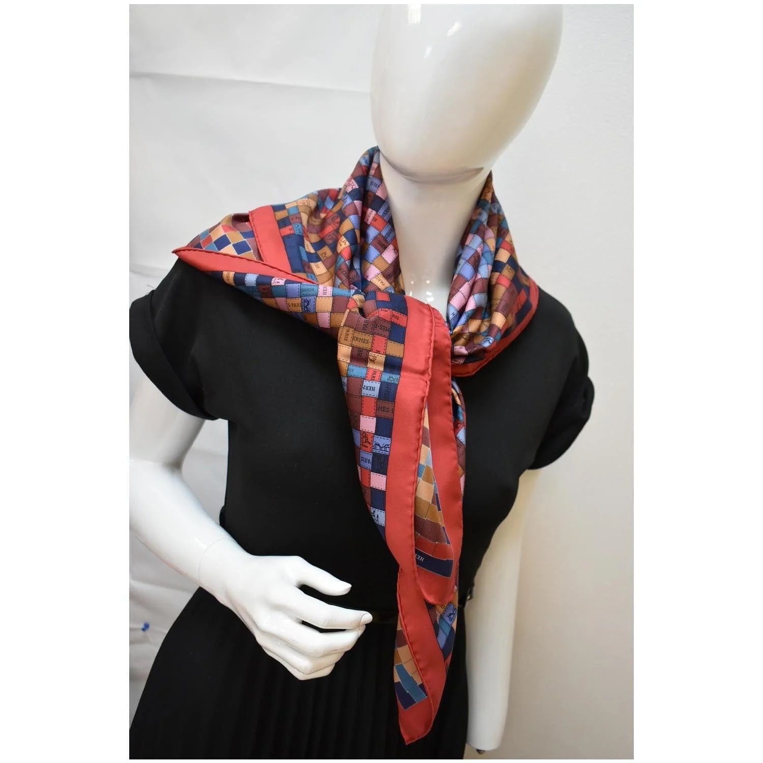 Hermes Bolduc Au Carre Scarf 3