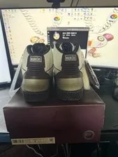 Size 9 - Jordan 2 2