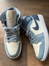 Jordan Air 1 Mid / Lace-Up Mid Top 3