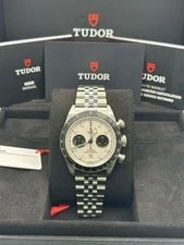 Tudor — Tudor Black Bay Chronograph 79360N Panda Dial Automatic 41mm - 2025 — Watch — resale