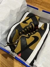 Nike Sb Dunks Golden Hop Size 11 US 3