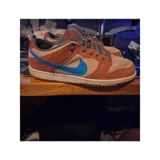 Nike SB Dunk Low in the "Dusty " 3