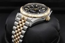 Rolex Sky Dweller 326933 2