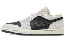 Jordan — Jordan 1 Low Beaded Swoosh -001 — Sneaker — resale