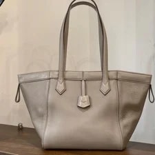 Fendi — Fendi Origami Hidden Magnetic Buckle Keychain Pendant - Very Good #18QK1QI — Handbag — resale