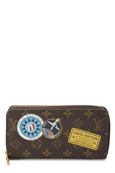 Louis Vuitton — World Tour Zippy Continental — Accessory — deal
