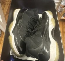 Jordan — Jordan Air 11 Retro High / 2016 378037-003 — Sneaker — resale