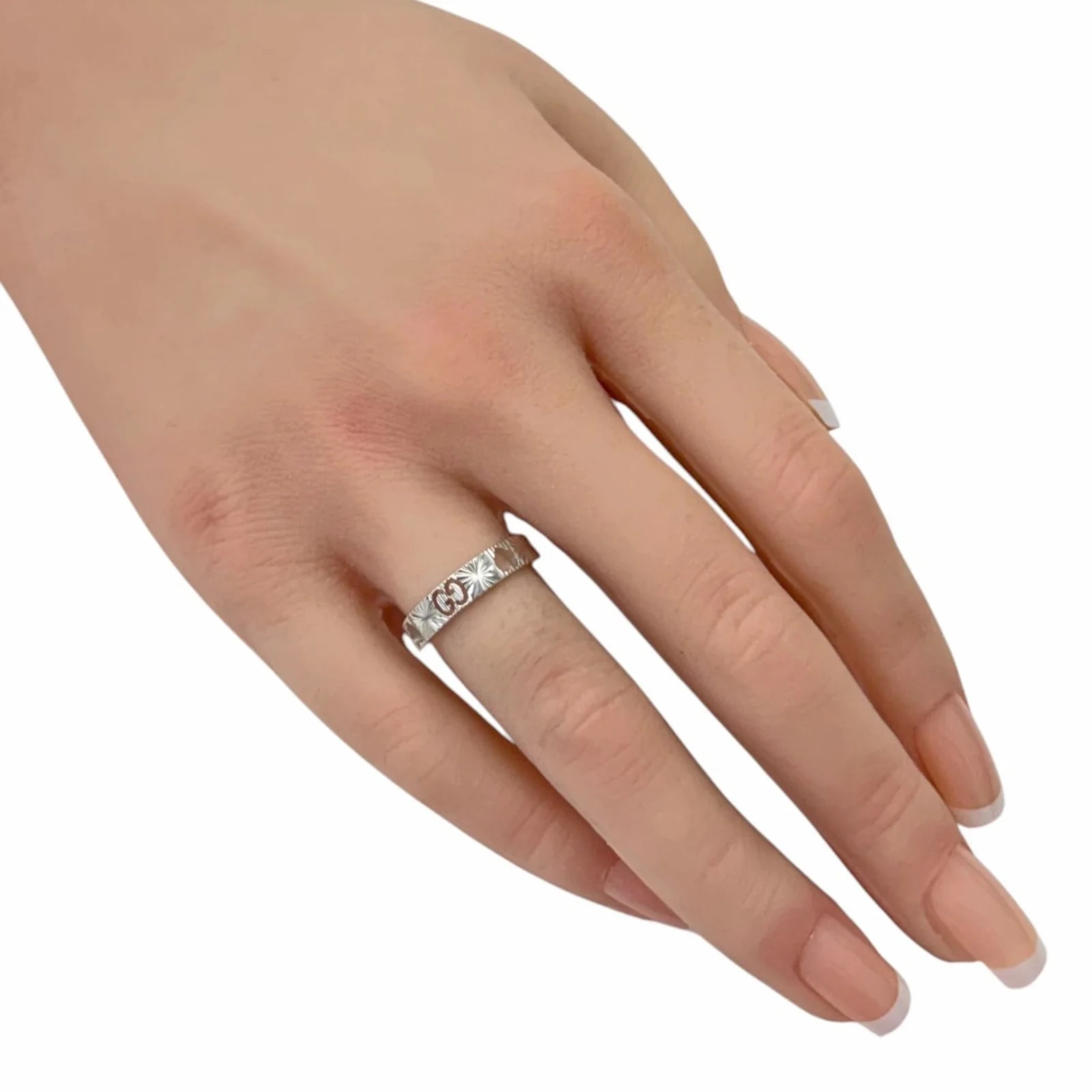 Gucci Icon 18K White Gold Band 2
