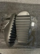 NEW Yeezy Slide YS-01 ’S Size 11 W/ Dust Bag 3