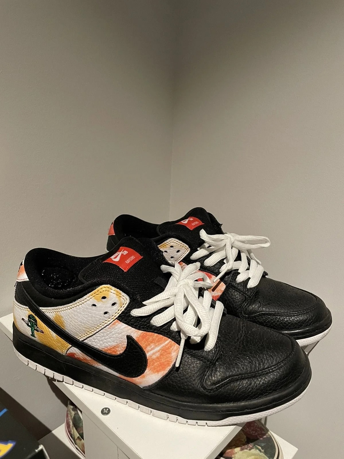 Nike SB — Nike SB Dunk Low Raygun — Sneaker — resale