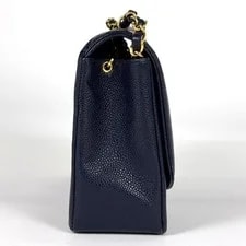 Chanel Diana Matelasse Single Flap Skin 4