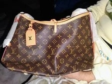 Louis Vuitton — Authentic Louis Vuitton CarryAll (No Zipped ) M46203 Dust — Handbag — resale