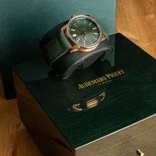 Audemars Piguet - Code 11.59 Self-winding Rose Gold Green Dial 41mm Date 70h B+P 3