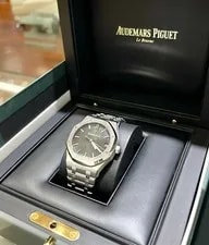 Audemars Piguet Royal Oak 41mm Black Dial 15500ST.OO.1220ST.03 Box/papers 4
