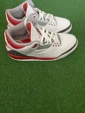 Size 9.5 - Air Jordan 3 Retro Mid in Great Condition With Shoe Box. 4
