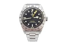 Tudor — Tudor Black Bay Pro 79470 0001 AT With Inner Box Card and 2 Links Excellen — Watch — resale