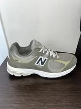 Size 10 - New Balance 2002R 3