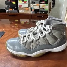 Jordan — Jordan Air 11 Retro 2010 — Sneaker — resale