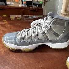 Jordan Air 11 Retro 2010 2