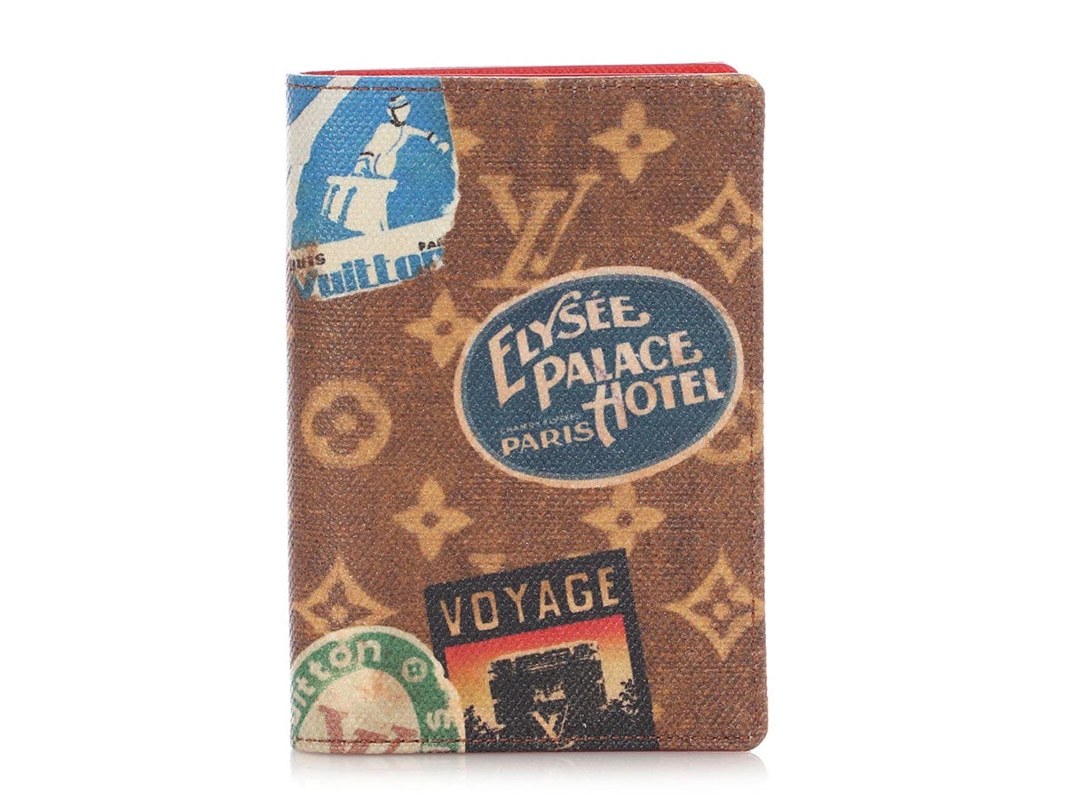 Louis Vuitton — Louis Vuitton Flight Mode Passport Cover — Handbag — resale