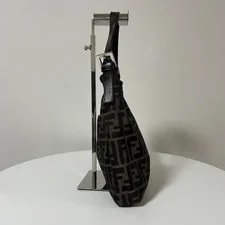 Fendi One Mamma Bucket 3