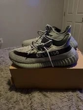 Yeezy 350 Salt Size 11 (No Box Or Box) 3