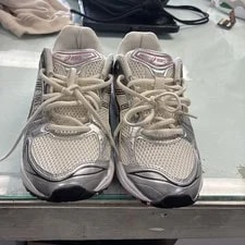 Asics Gel Kayano 14 - Size 8- Sweet - 1203A537-103 - No Box 2