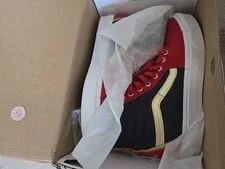 Vans X Marvel Captain Marvel Sk8-Hi 7.5 9 Athletic Casual 4