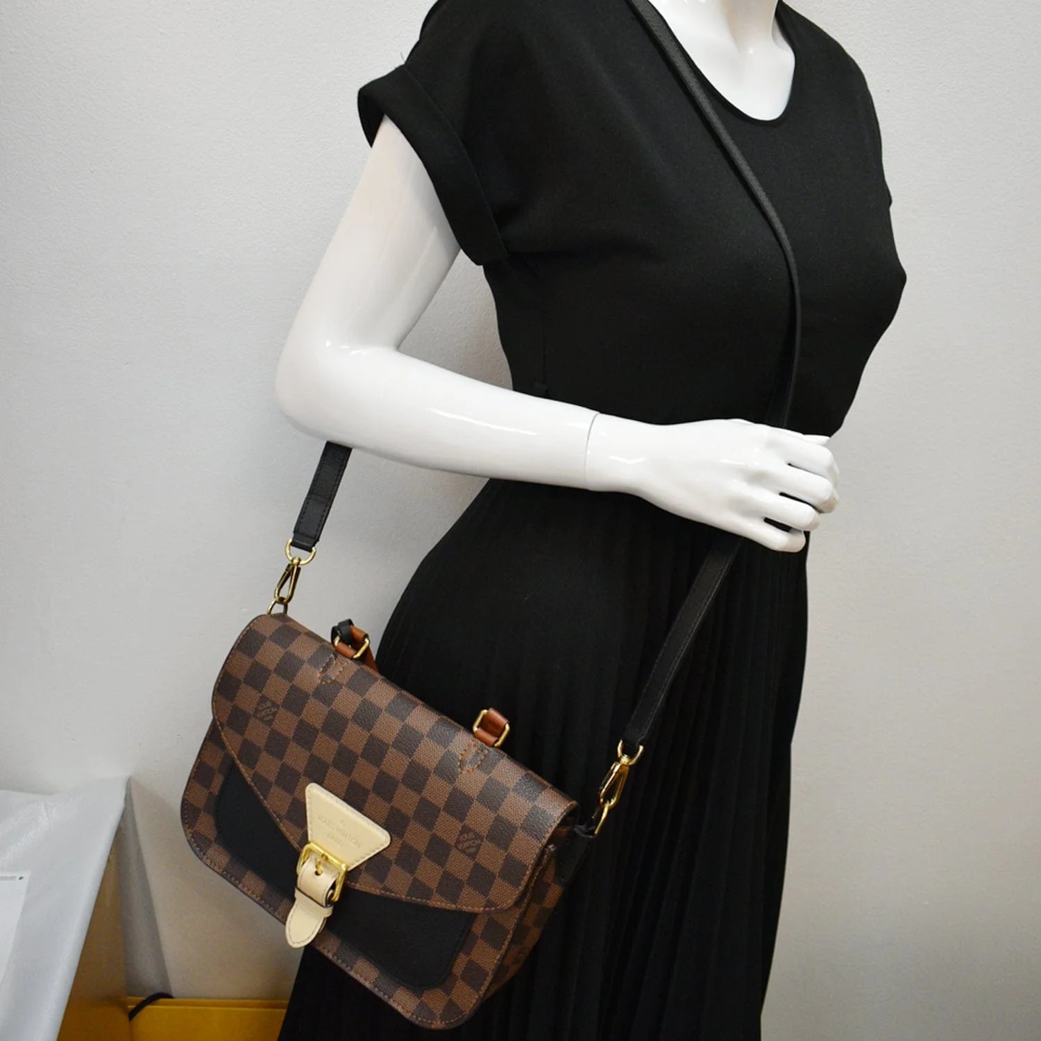 Louis Vuitton Beaumarchais 2