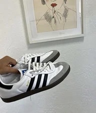 Adidas — Adidas Samba Low Top Lace Up / / / Gum Sole — Sneaker — resale