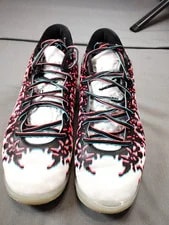 Air Jordan — Air Jordan Zion 3 9 Basketball Shoes Athletic Collectors Graphic FZ1318-060* — Sneaker — resale