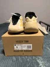 Size 9 - Adidas Yeezy 700 V3 Mono Safflower 2