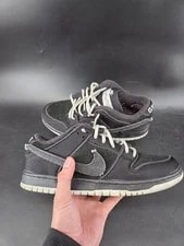 Nike SB — Nike SB Dunk Low Gnarhunters DH7756 010 — Sneaker — resale