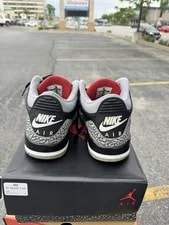 Size 8.5 - Jordan 3 Retro OG Mid 4