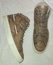 Gucci ~ Real High ~ US: 10 ; UK: 9 ; EU: 43.5 *Authentic 4