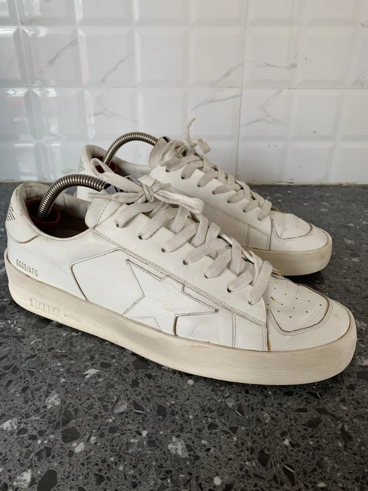 Golden Goose — Golden Goose Stardan — Sneaker — resale
