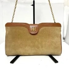 Balenciaga — Balenciaga Size: W11.8xH7.1" Chain Strap: 31.5" — Handbag — resale