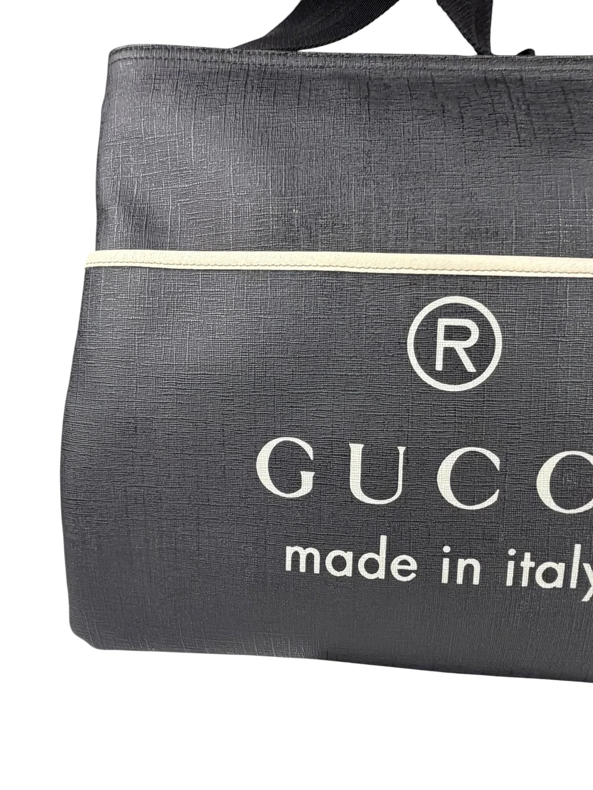 Gucci Flat Messenger 3