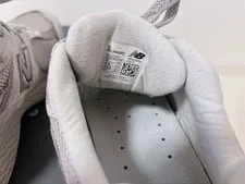 9.0US New Balance Ml2002R0 4