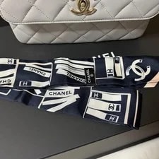 Chanel Top Handle Flap With Scarf 421836 2