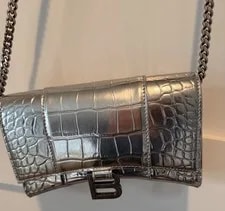 Balenciaga — Balenciaga Hourglass Shiny Wallet on Chain in — Handbag — resale