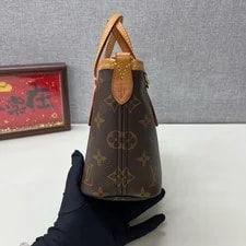 Louis Vuitton Authentic Neverfull Bb 3