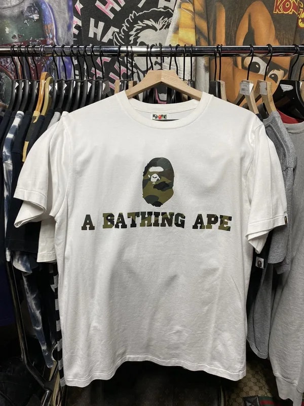 A Bathing Ape Green Camo Bape Head T-Shirt Fits Med — streetwear — resale