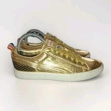 Puma — Size 7 - Puma Clyde Undefeated Gametime — Sneaker — resale