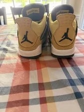 Jordan Air 4 Retro Lightning Basketball 2