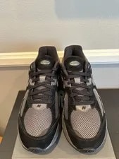 New Balance 2002R Dark M2002RFL Size 3