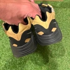 Adidas Yeezy Boost 700 Mnvn Flux 4