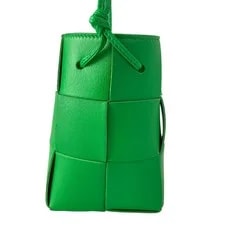 Bottega Veneta Maxi , Crossbody Bucket 4