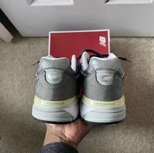 New Balance 990v4 Size 11 US 4