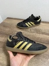 Adidas — Adidas Samba Messi Indoor Soccer Shoes ’s Size 7.5 — Sneaker — resale